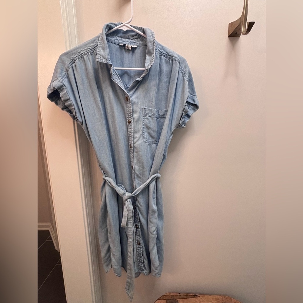 American Eagle Outfitters Light Wash Denim Midi Shirt Dress